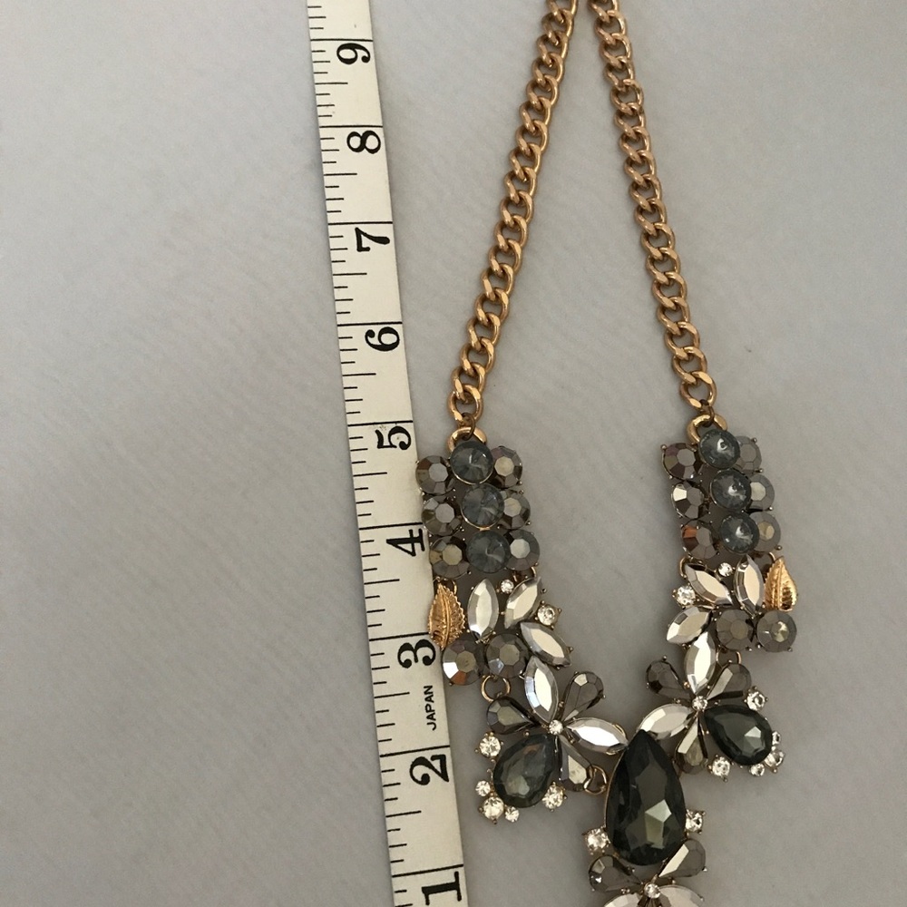 Statement Necklace - Picture 4 of 8